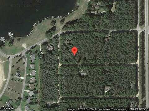 Evergreen Ln, Canadian Lakes, MI 49346