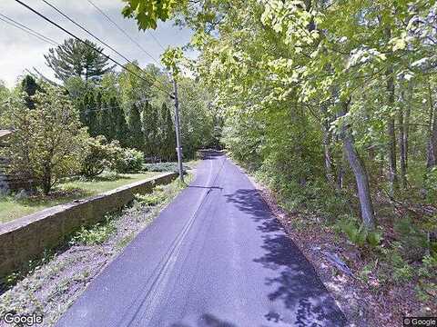 Rock Hill Rd, Coventry, RI 02816