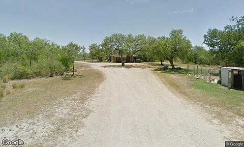 Avenue K, Christine, TX 78012