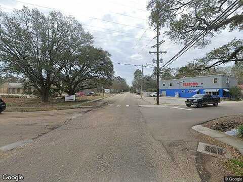 N Columbia St, Covington, LA 70433