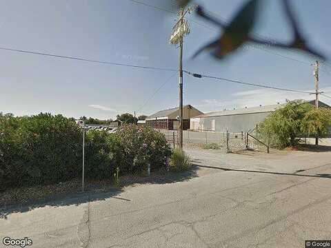 Place Rd, Los Banos, CA 93635