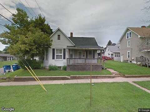 E Birch St, Kankakee, IL 60901