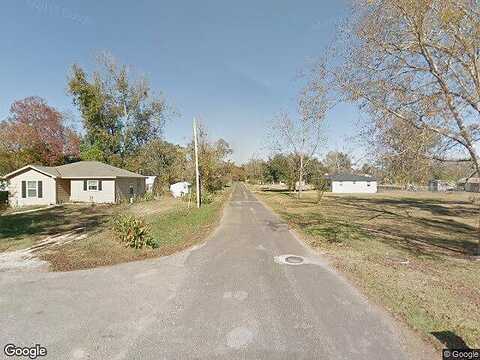 Pine St, Sour Lake, TX 77659