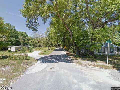 Jordan St, Defuniak Springs, FL 32433