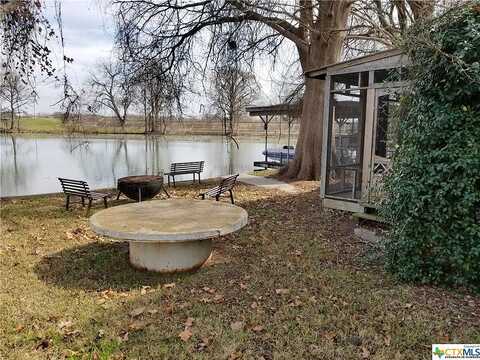 Isle Of View, MC QUEENEY, TX 78123