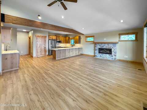 27 Fremont Lane (B14), Nordman, ID 83848