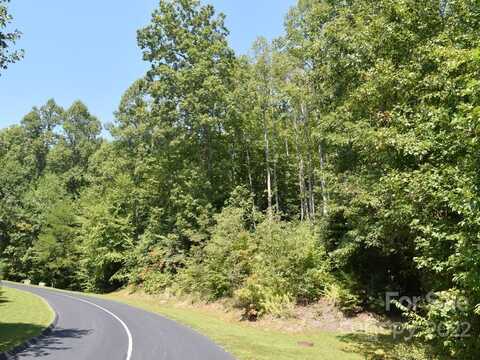 90 Mountain Crest Drive, Hendersonville, NC 28739