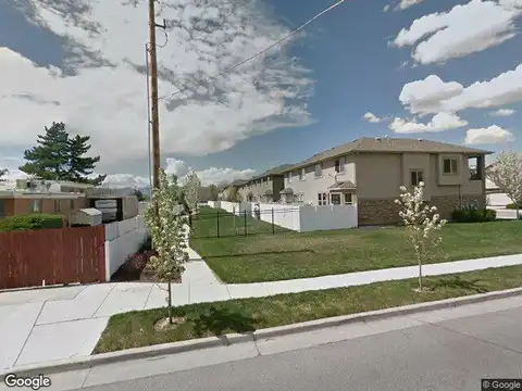 E Twin Bridges Ln S, Midvale, UT 84047