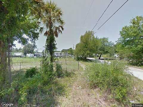 Goldwyn Dr, Ruskin, FL 33570