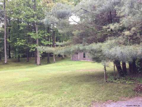 550 E SELFRIDGE Road, Moriah, NY 12831