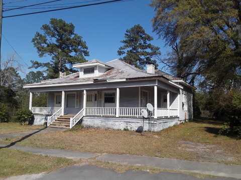 689 Bridge Street, Bamberg, SC 29003