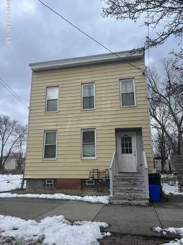 589 Clinton Avenue, Albany, NY 12206