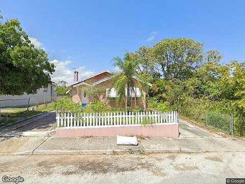 Briggs St, West Palm Beach, FL 33405