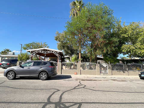 Flower, NORTH LAS VEGAS, NV 89030