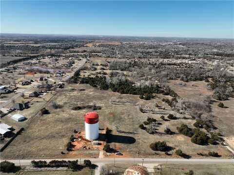 801 S County Line Road, Mustang, OK 73064