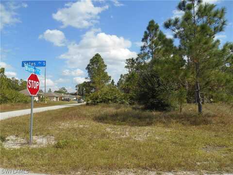 303 Yates Avenue S, LEHIGH ACRES, FL 33974