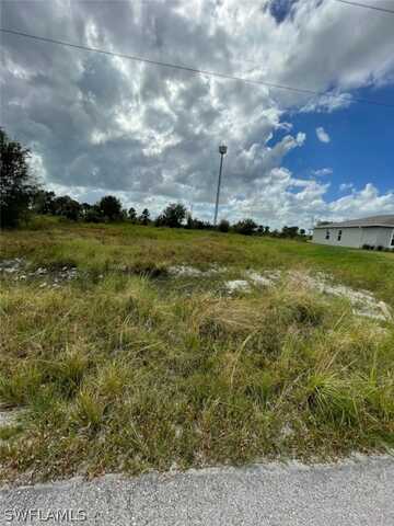 1122 Parnell Court, LEHIGH ACRES, FL 33974