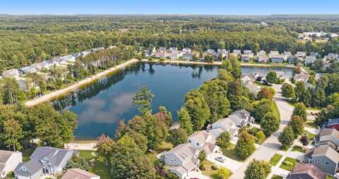 17037 Clayton Drive, Nunica, MI 49448