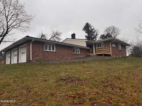 1254 W High Street, Ebensburg, PA 15931