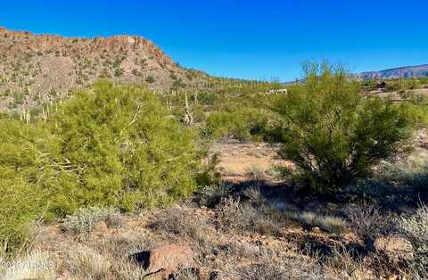 42xx4 N 16th Street, New River, AZ 85087