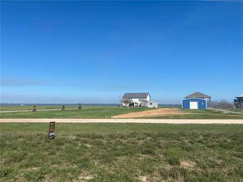 17 Red Snapper Ln, Port Lavaca, TX 77979