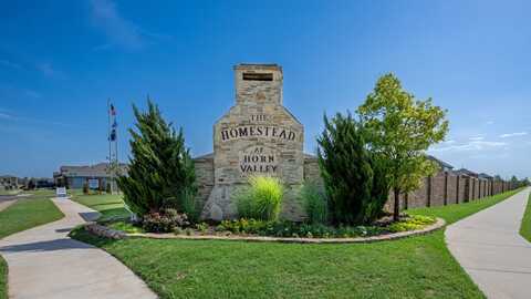 10244 NW 24th Terrace, Yukon, OK 73099