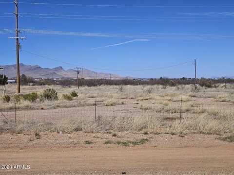 Lot B E HIGHWAY 82 --, Huachuca City, AZ 85616