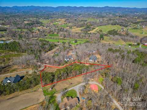 138 Saddle Ridge Drive, Alexander, NC 28701