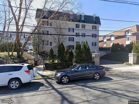 Clinton Pl Apt 201, HACKENSACK, NJ 07601