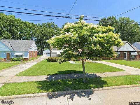 158Th, CLEVELAND, OH 44135
