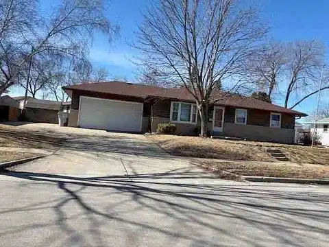 Avalon, MILWAUKEE, WI 53221