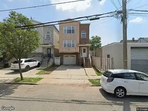 Ave Geneva, ELIZABETH, NJ 07206