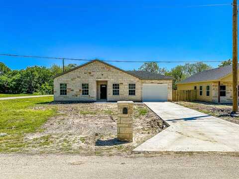 301 SW 6th Street, Kerens, TX 75144