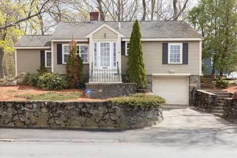 151 Walker Rd, Swampscott, MA 01907