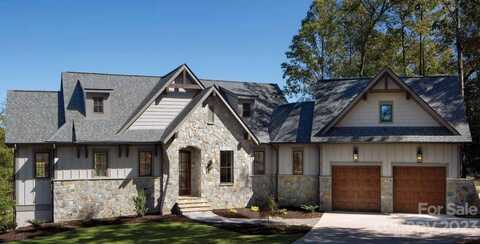 28 Spruce Lane, Zirconia, NC 28790