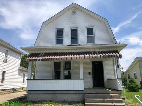 1207 S Roosevelt Avenue, Piqua, OH 45356