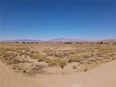 700 75th Street W, Rosamond, CA 93560