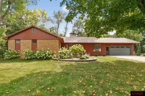 Roe Crest, NORTH MANKATO, MN 56003