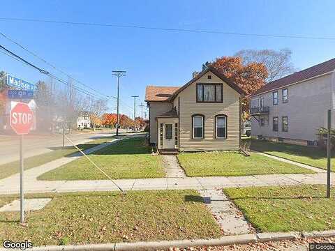 9Th, MANITOWOC, WI 54220