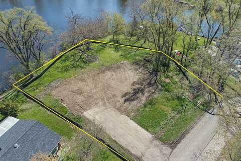 216 S Shore Drive, Island Lake, IL 60042