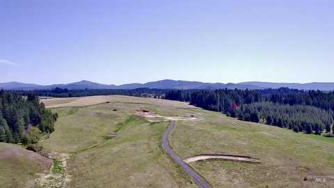 000 Adventure Lane, Deary, ID 83823