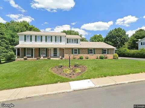 Oakwood, WHITEHALL, PA 18052