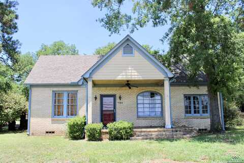 1St, HUGHES SPRINGS, TX 75656