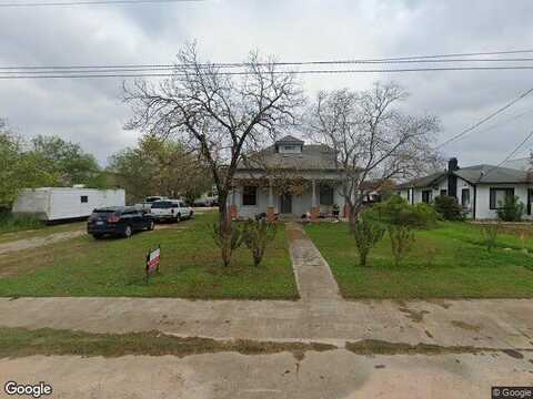 7Th, FLORESVILLE, TX 78114