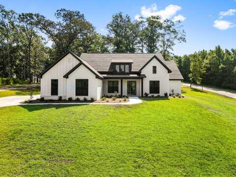 2 Pinehill Ct., Hattiesburg, MS 39402