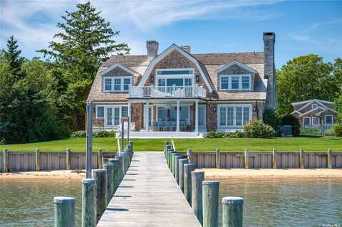 15 Montclair Avenue, Shelter Island, NY 11964