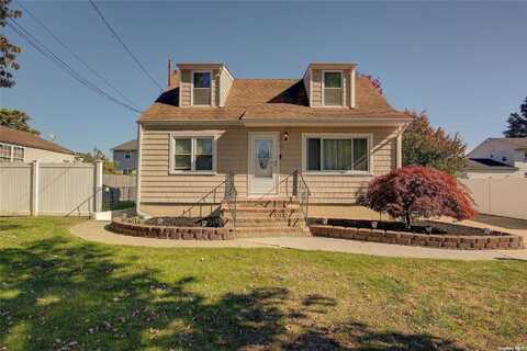 47 Adams Street, East Farmingdale, NY 11735