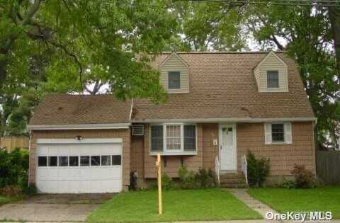 undefined, Lindenhurst, NY 11757