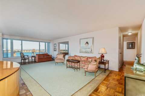 166-25 Powells Cove Blvd, Beechhurst, NY 11357