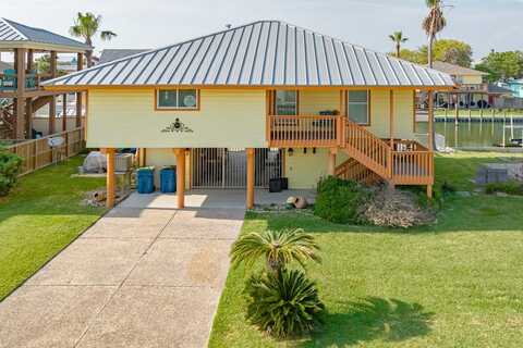 11 Luau Lane, Rockport, TX 78382